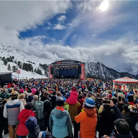 Openairbühne_Hochzeiger_(c)HochzeigerBergbahnen